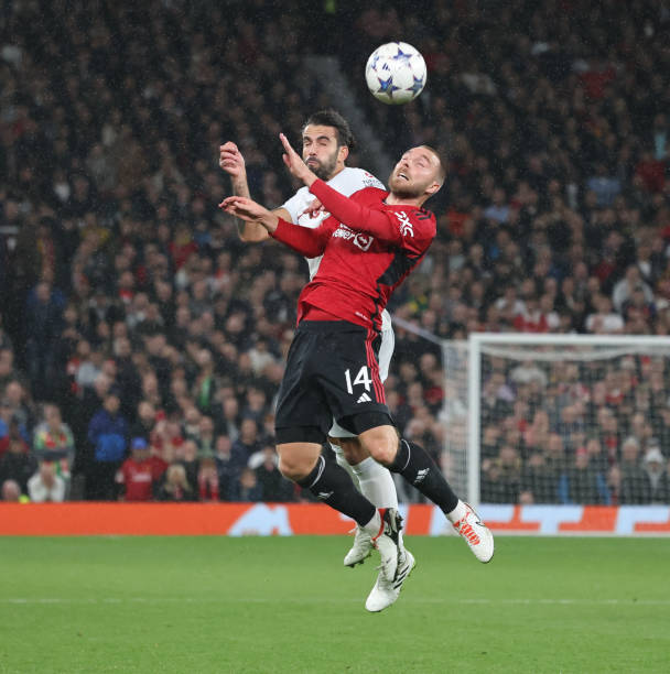 并分析其背 并分析其背